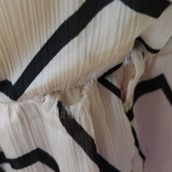 One Shoulder Geometric Print Dress - Picture 3 of 4